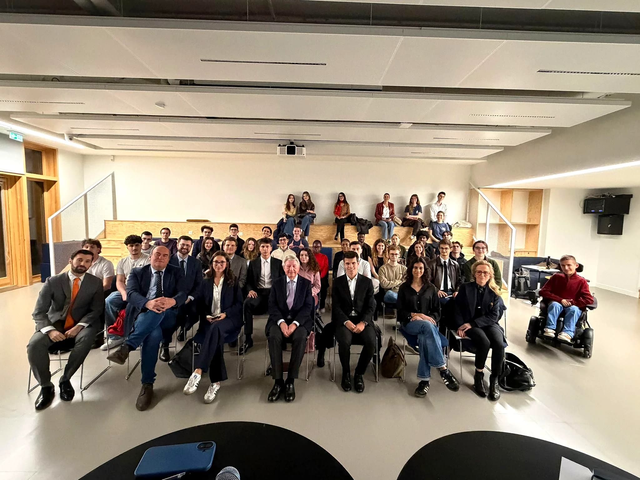 Les métiers de la diplomatie : le MEAE — 3